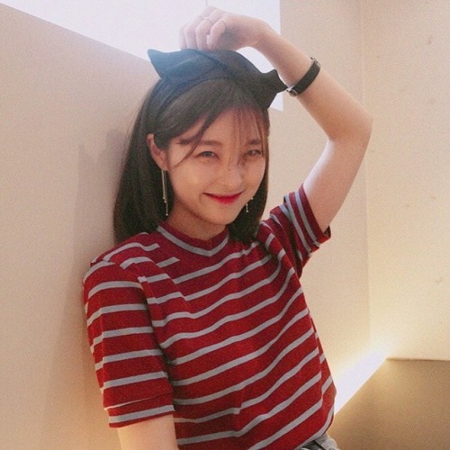 *✲ﾟ* random ulzzang girl, like or reblog if use/save *✲ﾟ