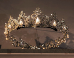 thestandrewknot:  Princess Charlotte of Monaco’s Pearl Drop Tiara (1949), seen at the ‘Cartier: Le Style et l’Histoire’ exhibition at the Grand Palais, 2013-14.