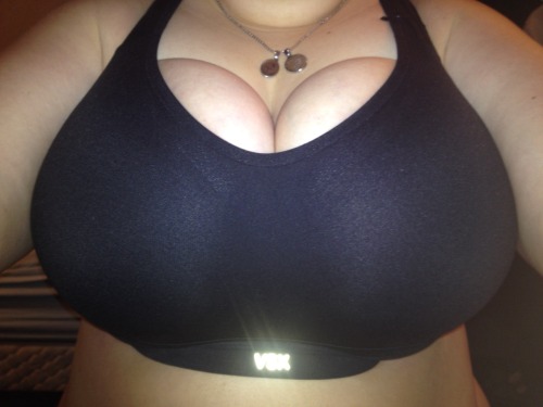 I love this bra hehe Pushes them up nice adult photos