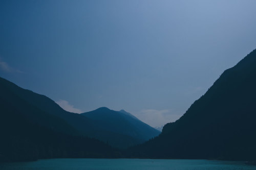 Lake Diablo, North Cascade Mountains, Washington state. parker young : portfolio | tumblr | instagra