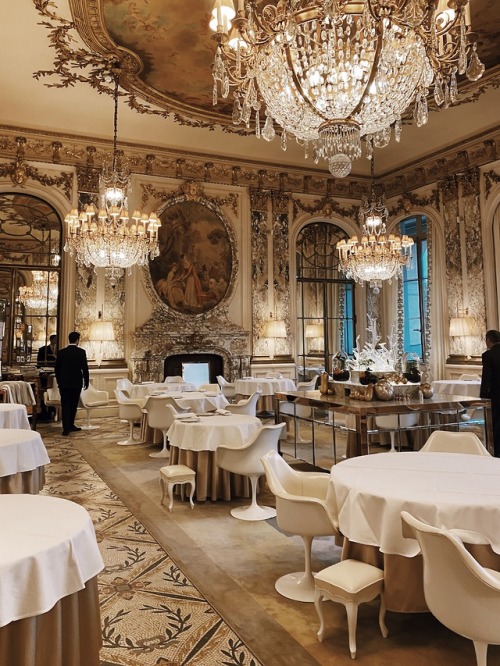 Le Meurice, Paris.Photo Jon Gasca