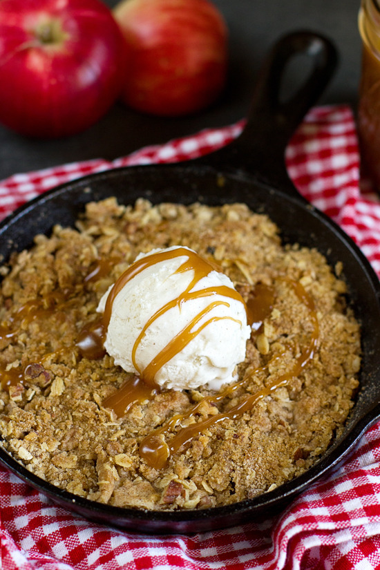 do-not-touch-my-food:  Individual Apple Crisp Skillet