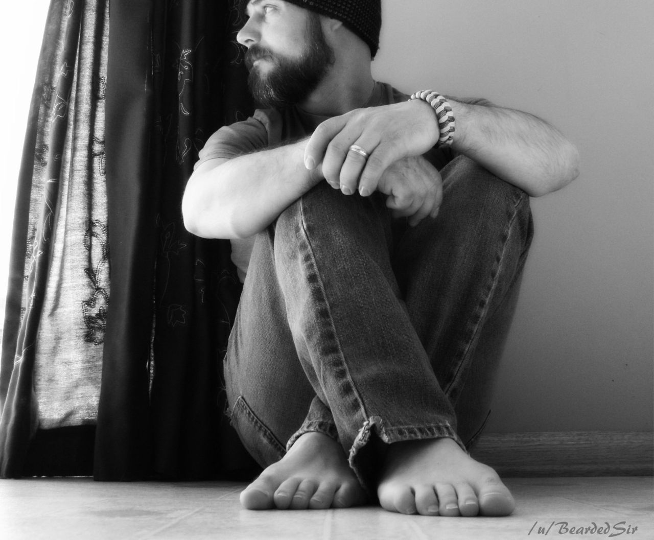 barbitium:  Barefoot beard. - Imgur 