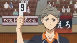 tanoshindekouze:  People who haven’t read the manga: O-ok, I guess Karasuno’s trying to change the pace up a little, but is this really ok? Suga-san was official setter before, and we know he’s pretty good, but didn’t he admit that he isn’t