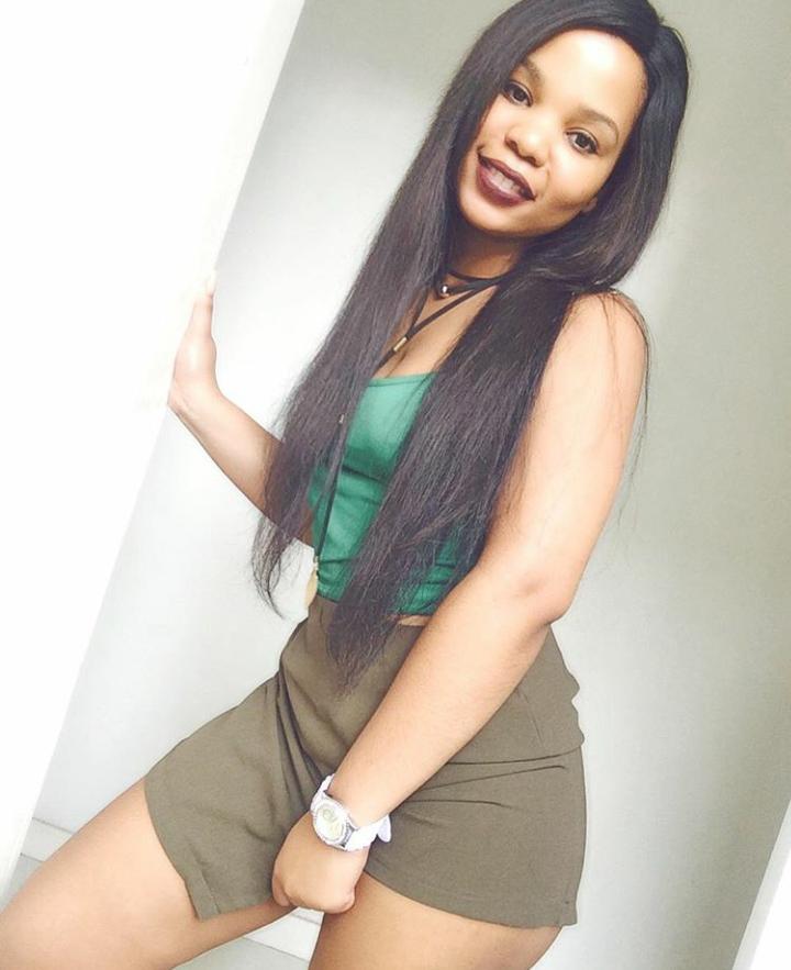 jazziedadd:  SexyCurvyLicious Redbone Ms Loretoh..      