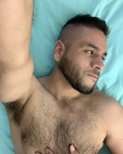 axilashombre: