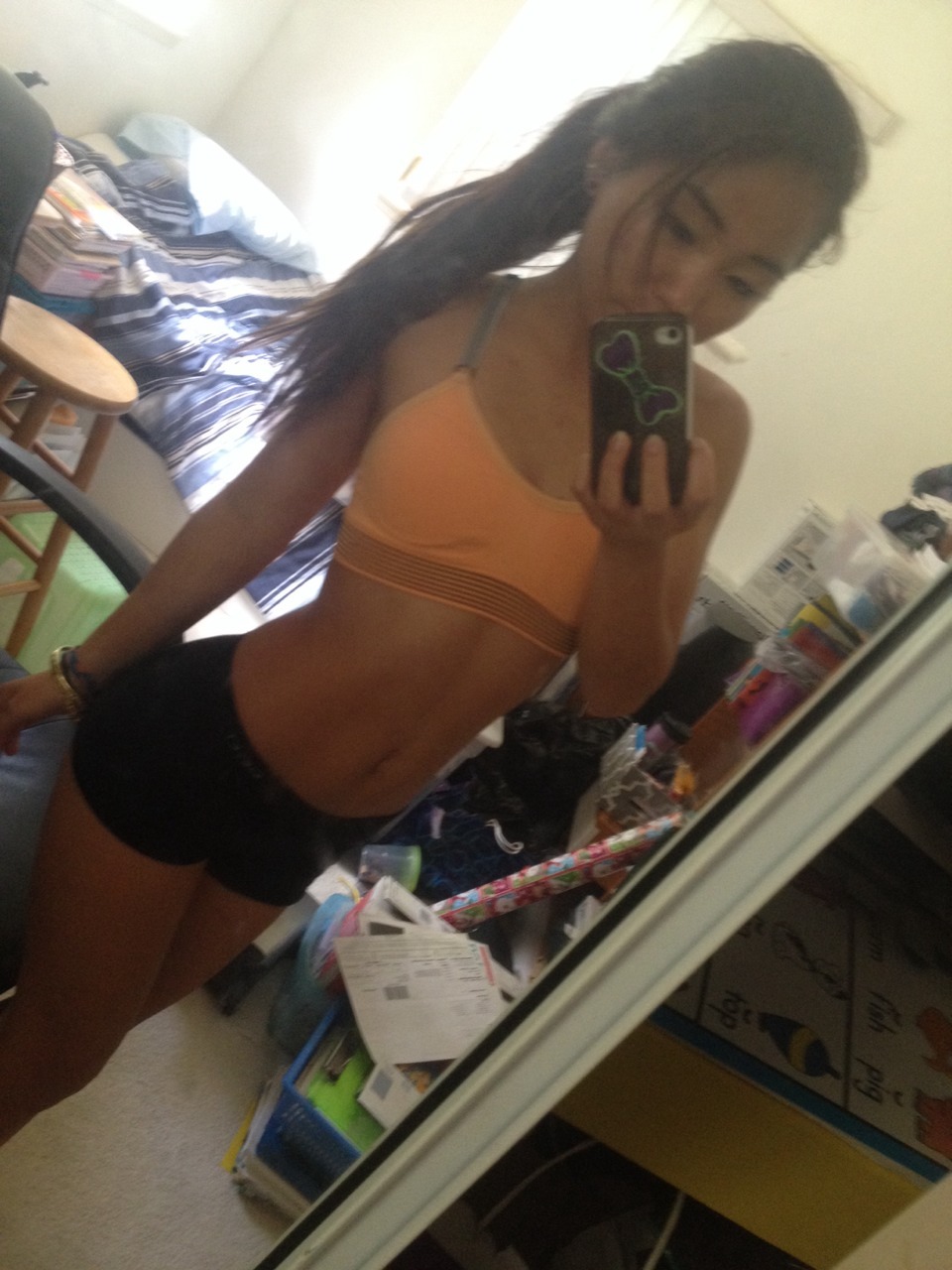escape-this-reality-with-me:  Ran 2 miles gonna try get back into shape 👌 