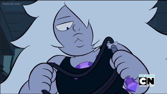 nearinginfinity:  OK AM I THE ONLY ONE THAT IS CURRENTLY UNSETTLED SEASON ONE AMETHYST SOFT HAIR, VER Y ROUND YES GOOD SEASON TWO AMETHYST SPIKY?? DANGEROUS??? hM LOOKS KINDA LIKE plus ok it may just be her hair but like…shes also been using that spinny