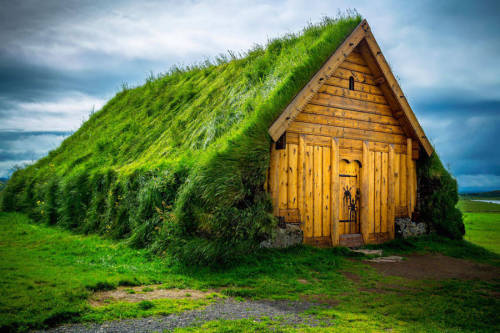 labelleabeille:  Hobbit like houses in Scandinavia