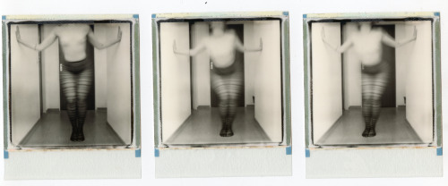 acetylene-eyes: [↑] Francesca Woodman - Untitled (1980); [↓] Anna Malina - Untitled (2014) Juxtaposition as commentary 