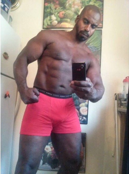 rachid94cho:  Hello  bonne semaine à tous. Have a nice seek