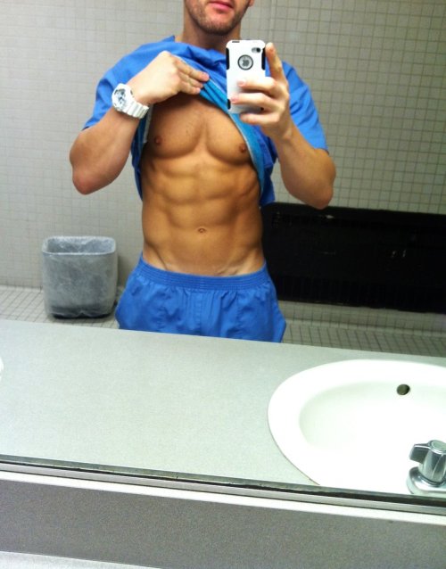 fuckyeahpecs:  fuckyeahpecs.tumblr.com