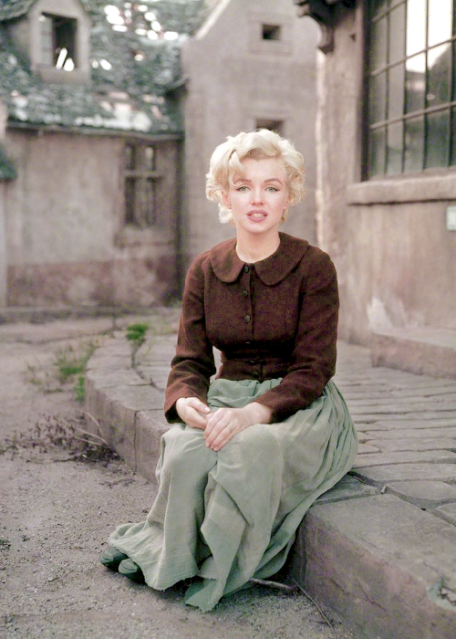  Marilyn Monroe photographed by Milton Greene, 1954. 
