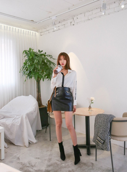korean-dreams-girls:    Ji Na - February 09, 2018 1st Set   