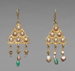 theancientwayoflife:~ Earrings (pair).  Place of origin: Byzantium Period: early Byzantine period Date: A.D. 7th century Medium: Gold, pearls, glass, and emeralds.