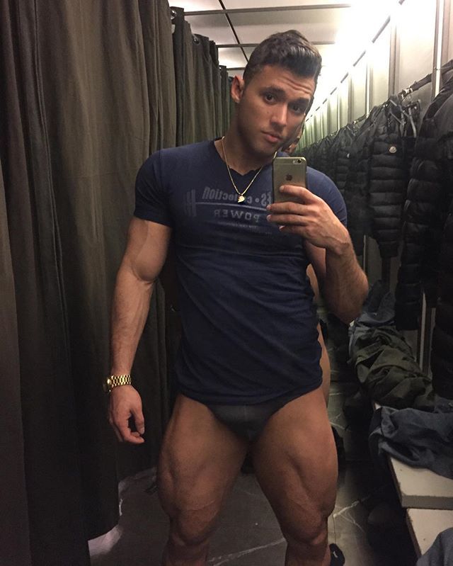 VENEZUELABULGE - Look At Me - Mirame