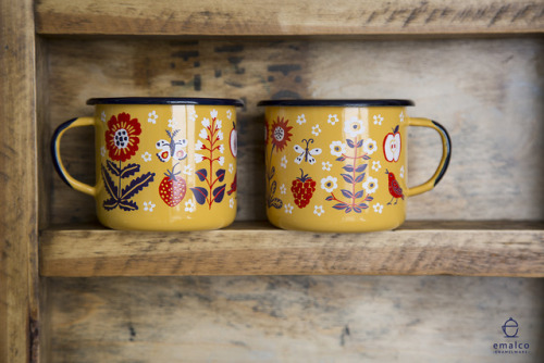 Surprise! I decided to give all of you a May Day present! Fruit & Flower enamel mugs are going t