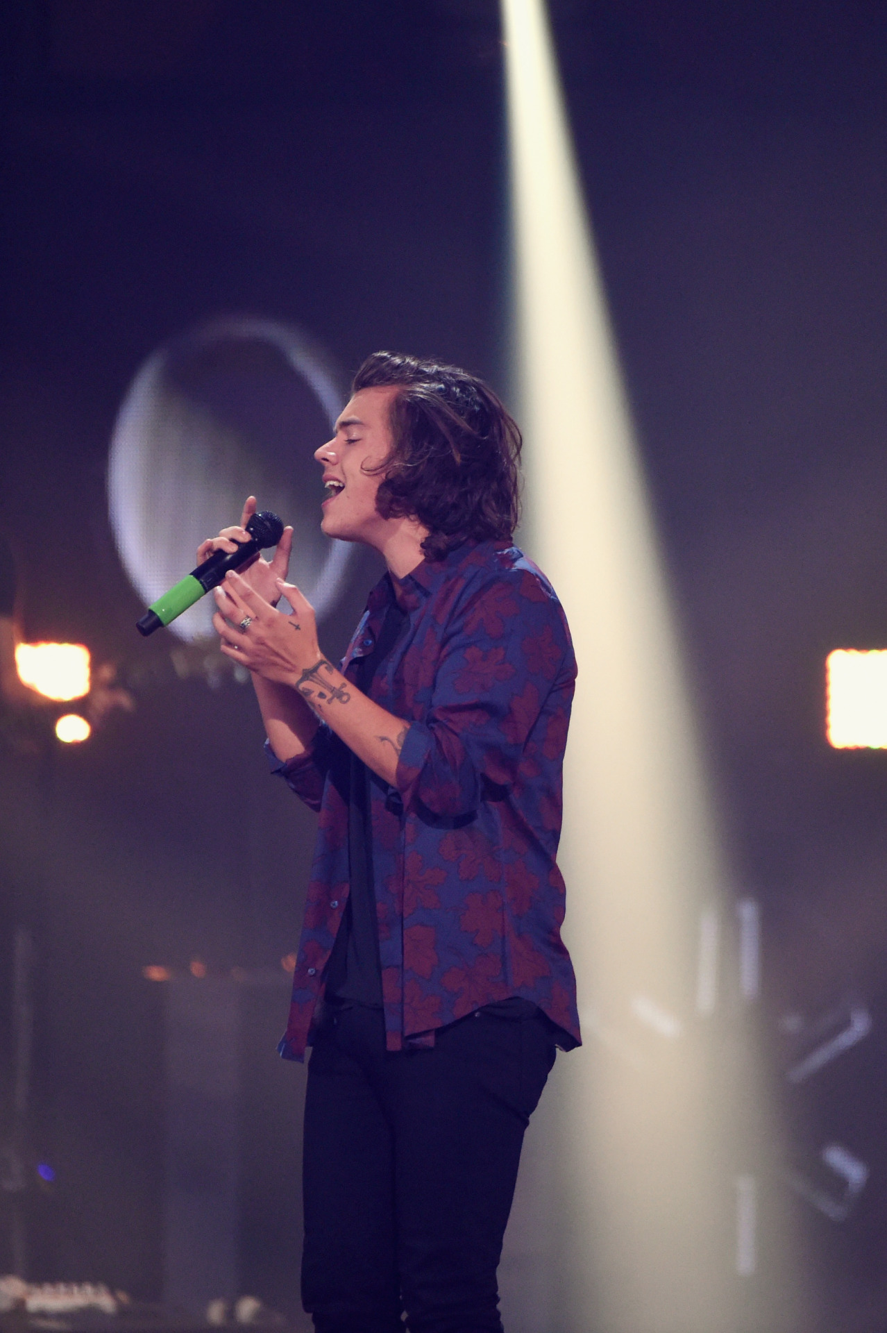 direct-news:  HQ’s - One Direction performs onstage during the 2014 iHeartRadio