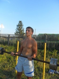 Sirjocktrainer:  Boyzdoingboystuff:   Chesty Workout   Mind Blank And Focused The