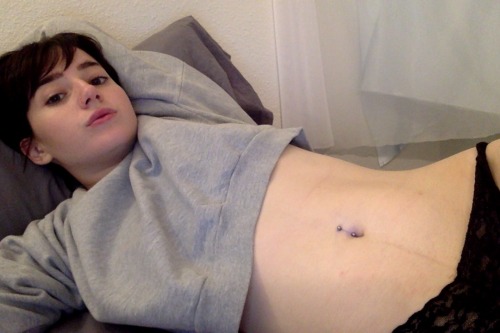 milkingmary:this piercing + my happy trail is perfect tbh