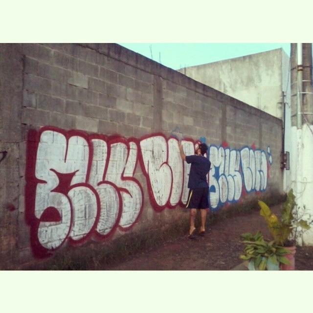 P fechar o domingo #throwup  #boanoite #welovebombimg