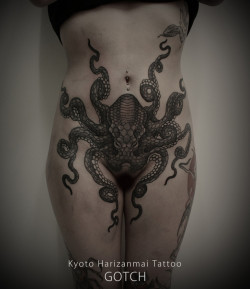 cutenudebikini:  Octopus by the amazing Harizanmai