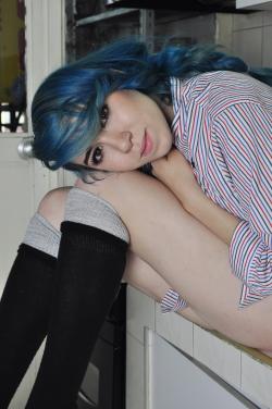 altmodelgirlcrush:  Amaltheea Suicide