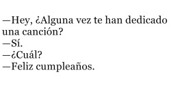 theloveisfuuck:  jamas-te-rindas:  te-regalo-mi:  :’(   Yo quiero que me dediquen una cancion bonita :c  JAJAJAJAJAJAJJAAJAJAJ 