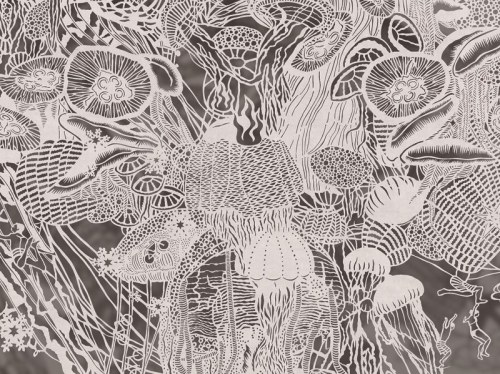 staceythinx:  Intricate paper cuts by Bovey Lee 