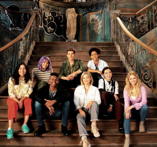 runawaysource: @marvelsrunaways:  the squad is getting bigger. season 3 of #marvelsrunaway