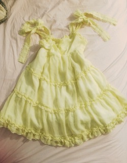 linnylace:  ohhaijustalex:  linnylace:  linnylolitasales: Bodyline yellow JSK - ษ  Bust: 28″ – 38″ Waist: free  Never worn by me; too short :&lt;  I posted some more things I’m selling; local pick-up preferred. Go look at my cute stuff!  Do