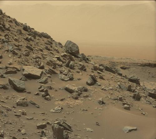 bobak: mindblowingscience: Beautiful new images of Mars from The Mars Curiosity Rover; September 9th