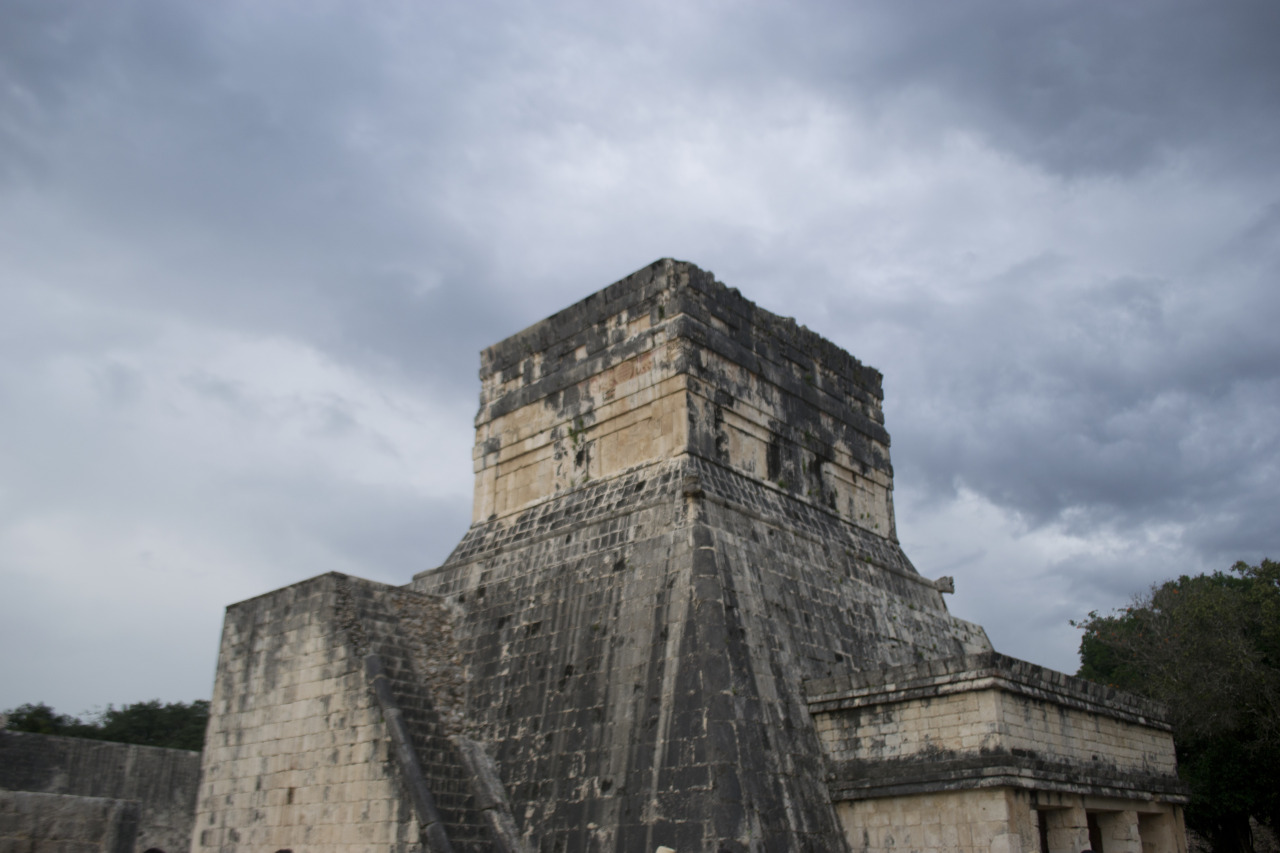 theshortpsychowiththecamera:  Chichen Itzá, Yucatán Photos: Valeria Moreno 