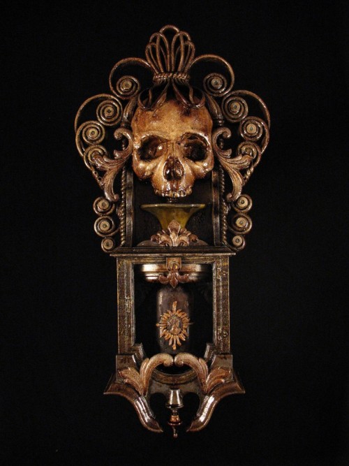 obsessedwithskulls:  Check out these amazing assemblages from Goatus Art!  Lot’s more on the website.  http://www.goatusart.com/ 