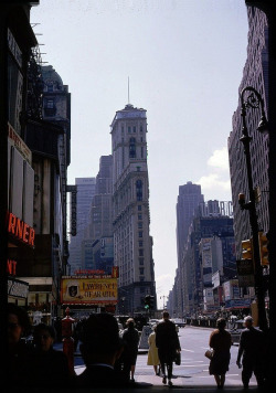 fuckyeahvintage-retro:  New York City, 1962