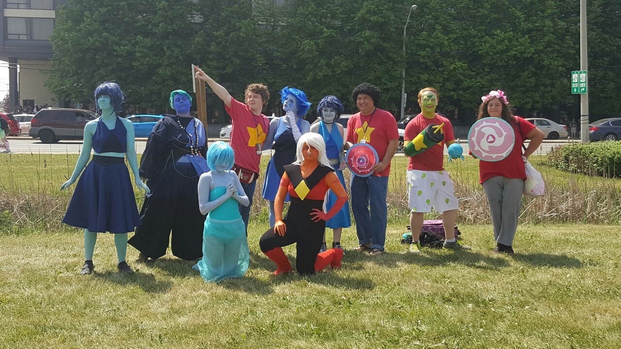 plekleyostrich:  Steven Universe Saturday photoshoot part 2! I was the Blue Pearl!