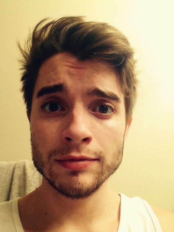 midnightredfangirl:colton
