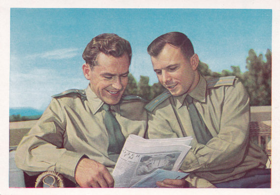 Soviet Cosmonauts German Titov And Yuri Gagarin, Vintage Soviet Postcard (1961)
Listed on Etsy: https://www.etsy.com/sovietpostcards/listing/199555657/