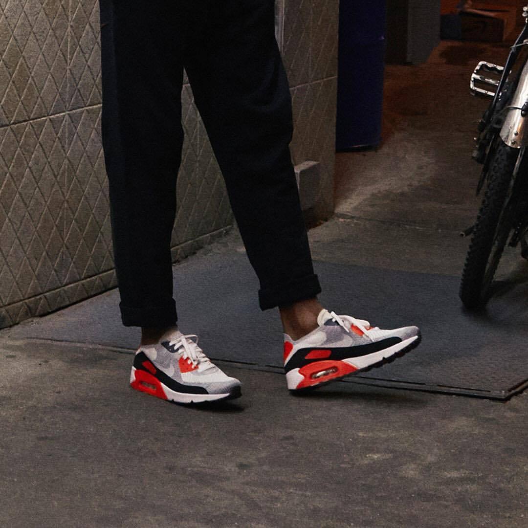 air max 90 ultra flyknit 2.0 infrared