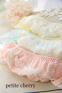 petitecherrycom:  Cute Japanese-Style Panties,