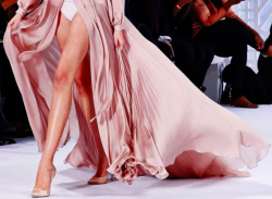 phreshouttarunway:  Ralph & Russo S/S