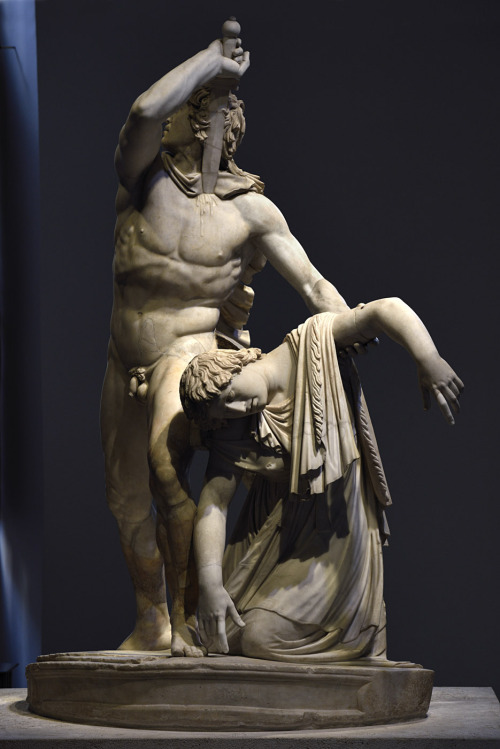 musings-of-a-philhellene: hercules-my-shipmate: theancientwayoflife: ~Gaul killing himself and his w