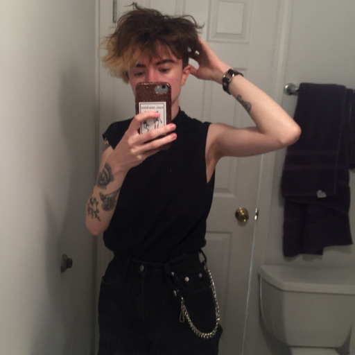 i only have two emotions 1. i hate myself im such a bitch 2. i love myself im such