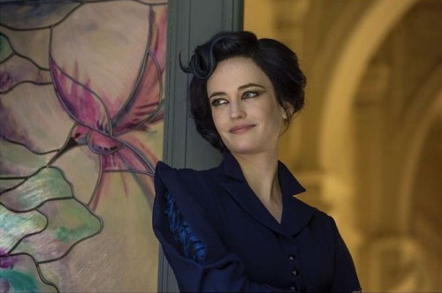I Rlly Need To Make More Content 4 Re8 But I Have Photos Of Miss Peregrine So There's That