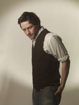James McAvoy by Kurt Iswarienko, May 2008 [MQ×53, LQ×33] pt.15