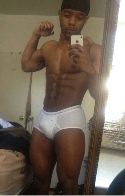 guysinftlandhanes: showurbulge: rolldice:  Yeppp!!  damn..thick Some boys can pull off tightie whiti