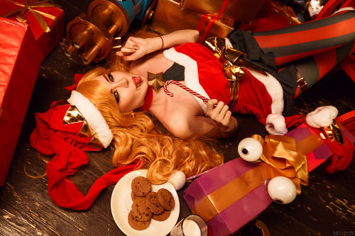 vick_torie as Ambitious elf Jinx photo, makeup by mehttps://www.instagram.com/milliganvick/