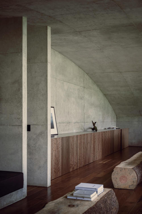 keepingitneutral:    The Hill in Front of the Glen, El Vaquerito, Morelia, Michoacán, Mexico,HW STUDIO Arquitectos,  Interior design: Rogelio Vallejo Bores,  Photography: Cesar Bejar (Rainy Mood Pictures), Dane Alonso (Sunny Mood Pictures)  