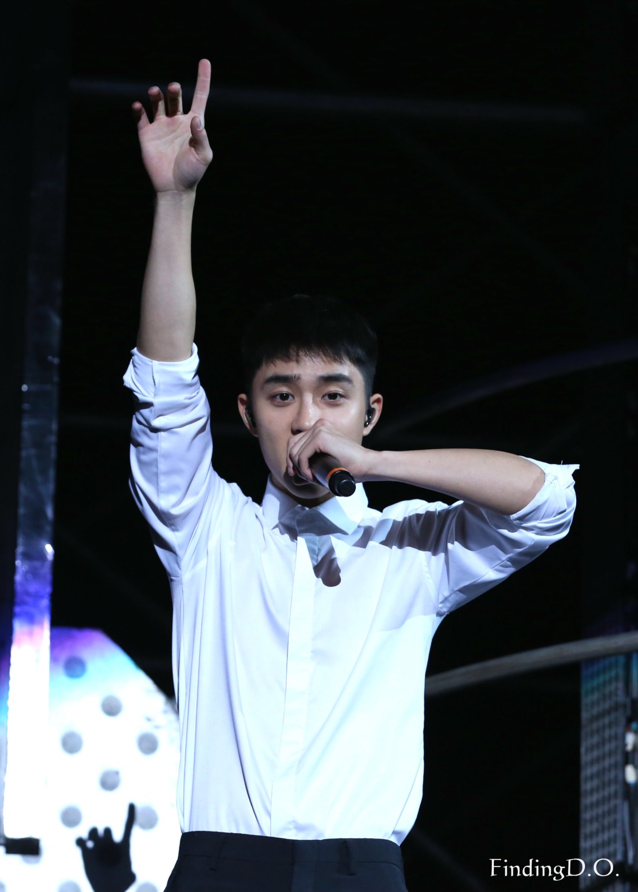 lovedo-3:  151212 (credit:@finding_do12)