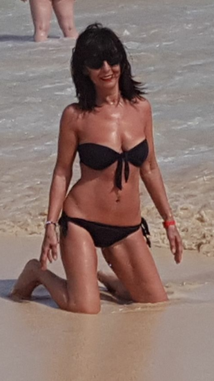 Omaggio a L.B. Pubbliche su fb Sexy italian milf